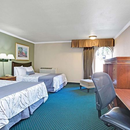 Days Inn By Wyndham San Jose Convention Center Екстериор снимка