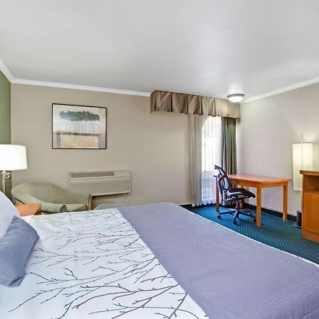 Days Inn By Wyndham San Jose Convention Center Екстериор снимка