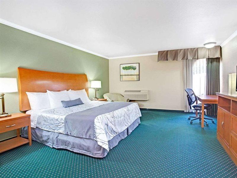 Days Inn By Wyndham San Jose Convention Center Екстериор снимка