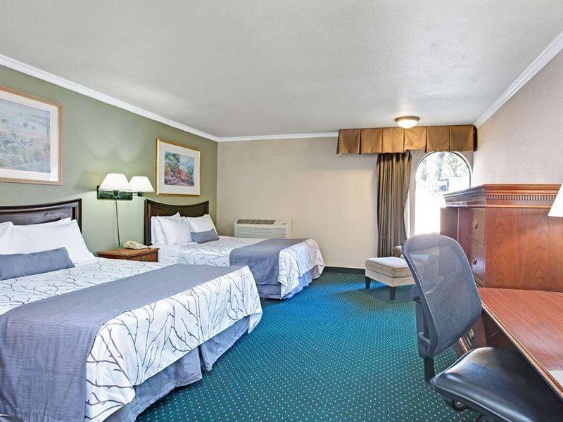 Days Inn By Wyndham San Jose Convention Center Екстериор снимка