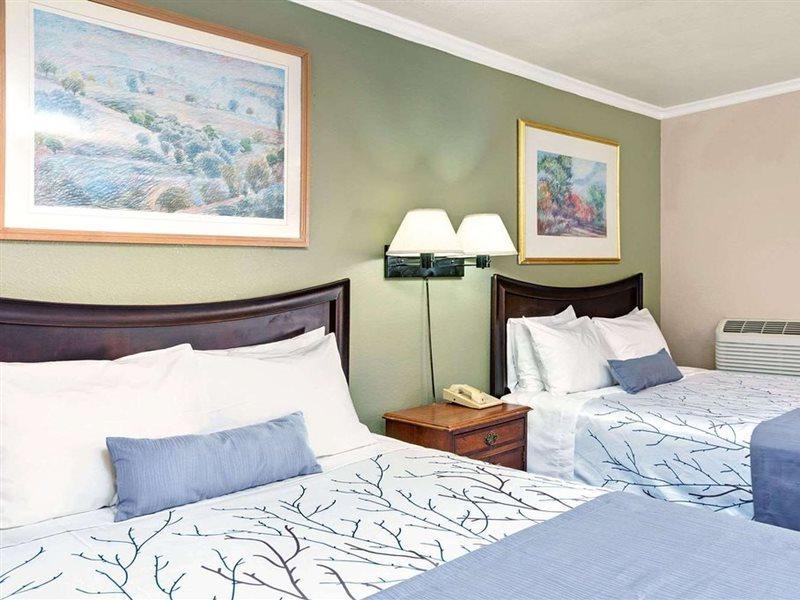 Days Inn By Wyndham San Jose Convention Center Екстериор снимка