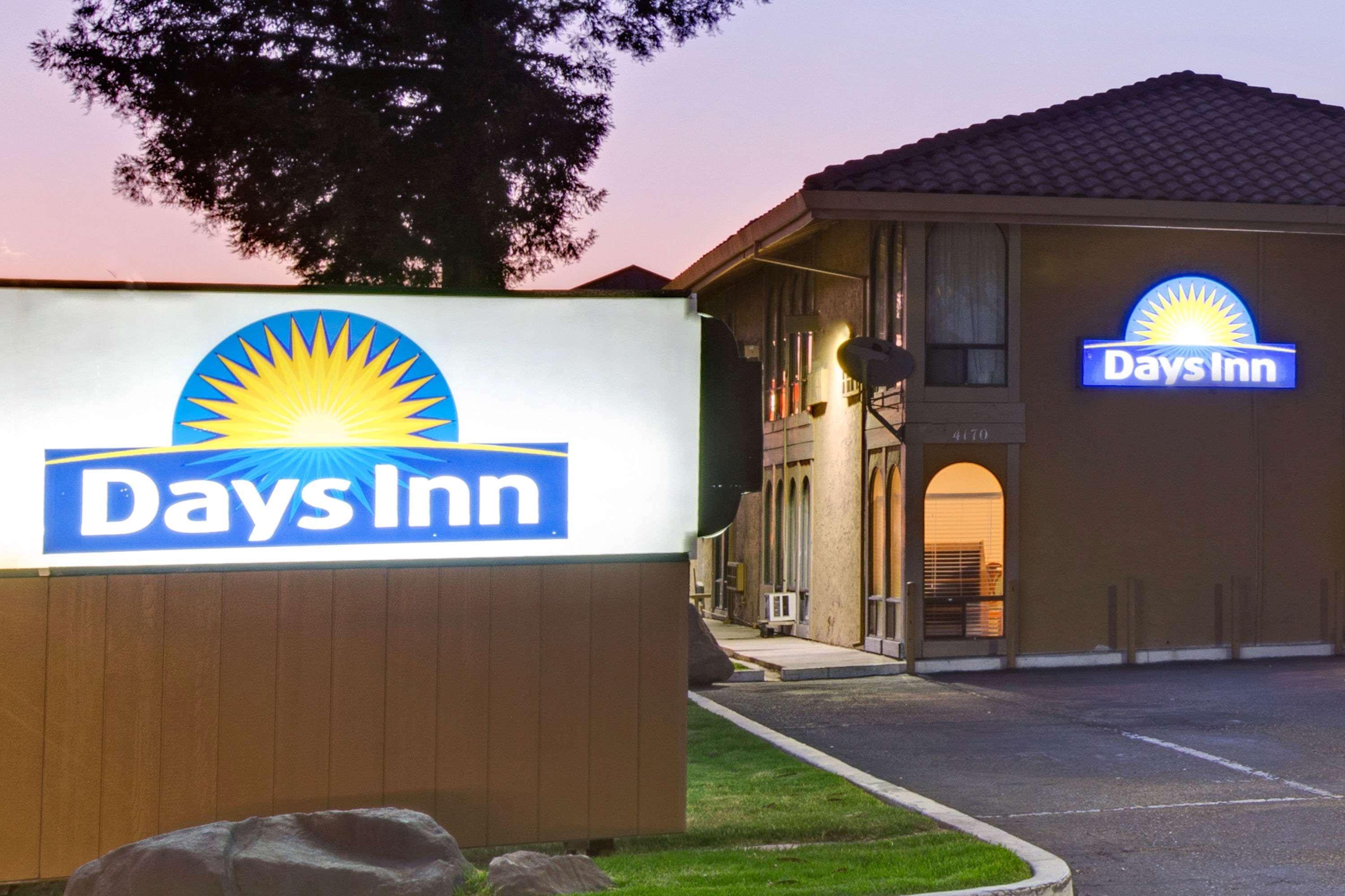 Days Inn By Wyndham San Jose Convention Center Екстериор снимка