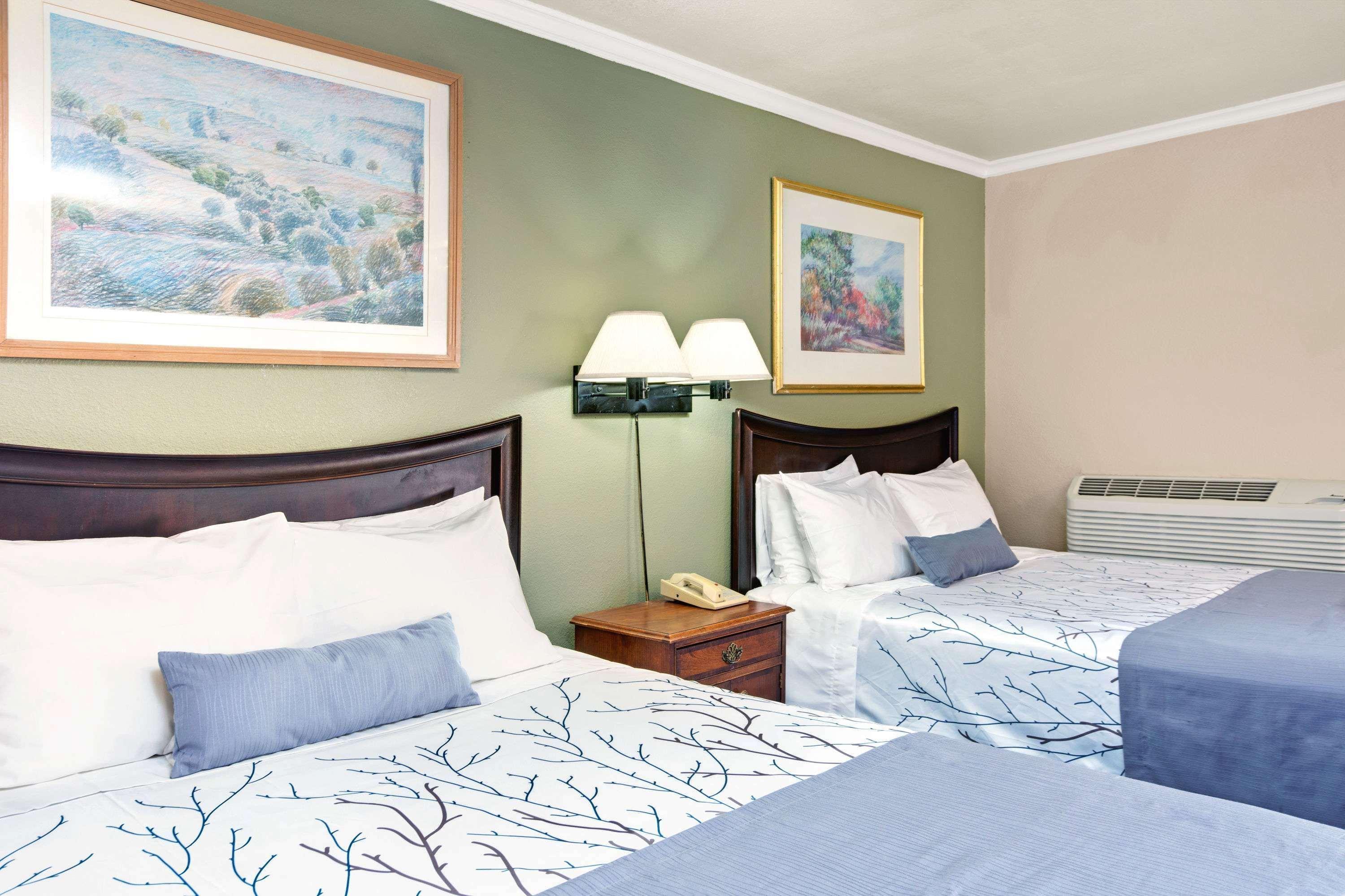 Days Inn By Wyndham San Jose Convention Center Екстериор снимка